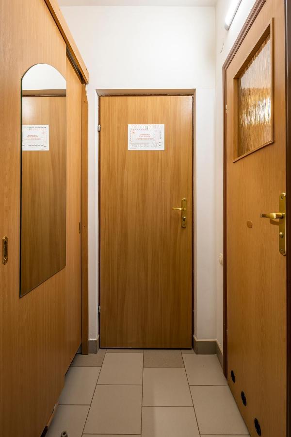 Отель Галактика Винники Экстерьер фото